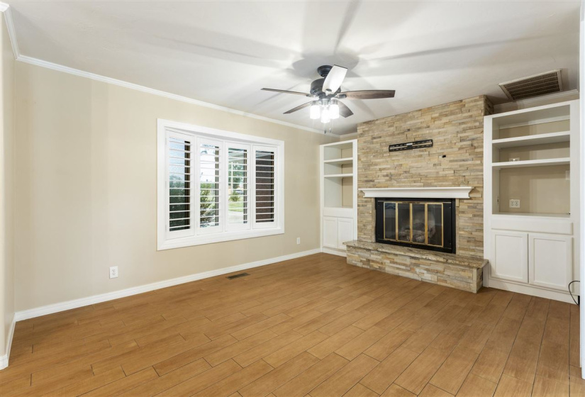 3 Bedrooms Bedrooms, 0 ,2 BathroomsBathrooms,Residential,Single Family,Skyline,1,132695