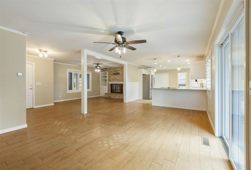 3 Bedrooms Bedrooms, 0 ,2 BathroomsBathrooms,Residential,Single Family,Skyline,1,132695