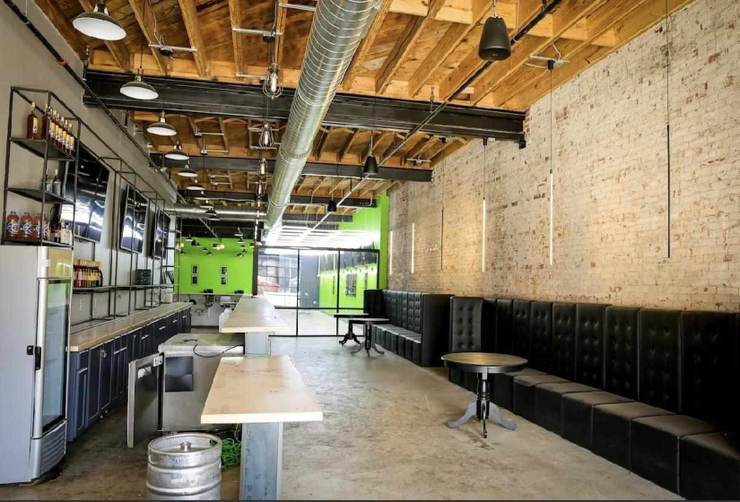 0 , 0 ,11 BathroomsBathrooms,Commercial/industrial,Commercial,Main,15,132702