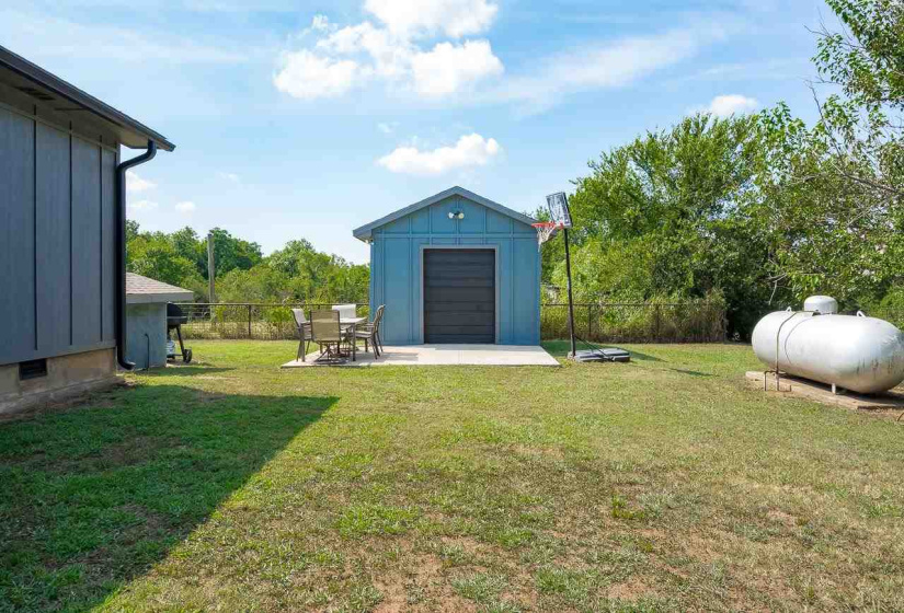 4 Bedrooms Bedrooms, 0 ,2 BathroomsBathrooms,Residential,Single Family,Lakeview,1,132703