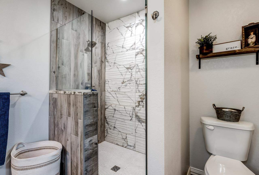 4 Bedrooms Bedrooms, 0 ,2 BathroomsBathrooms,Residential,Single Family,Lakeview,1,132703