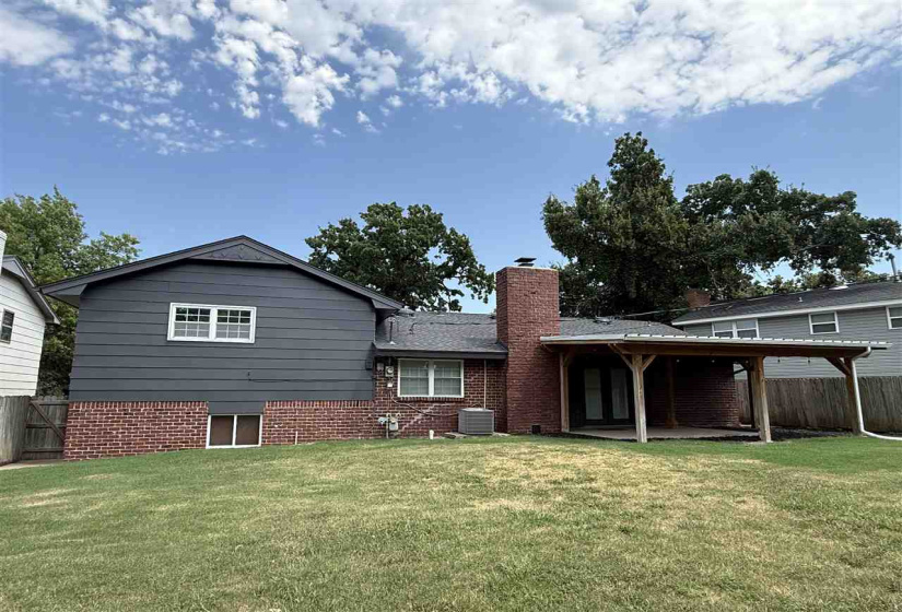 3 Bedrooms Bedrooms, 0 ,2 BathroomsBathrooms,Residential,Single Family,McMillan,1.5,132707