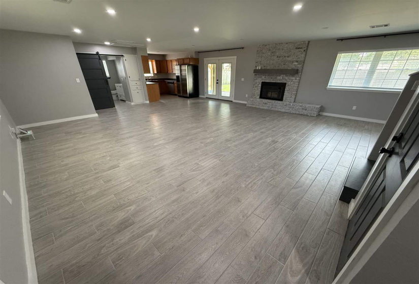3 Bedrooms Bedrooms, 0 ,2 BathroomsBathrooms,Residential,Single Family,McMillan,1.5,132707