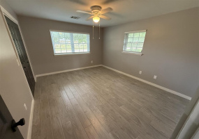 3 Bedrooms Bedrooms, 0 ,2 BathroomsBathrooms,Residential,Single Family,McMillan,1.5,132707