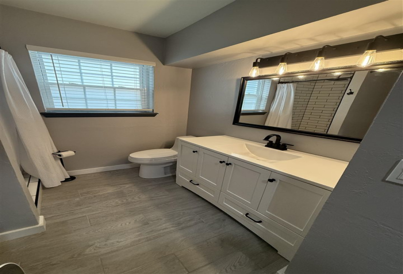 3 Bedrooms Bedrooms, 0 ,2 BathroomsBathrooms,Residential,Single Family,McMillan,1.5,132707