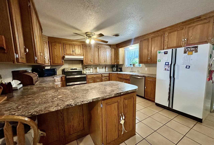 6 Bedrooms Bedrooms, 0 ,3 BathroomsBathrooms,Residential,Single Family,Eaton,1,132709