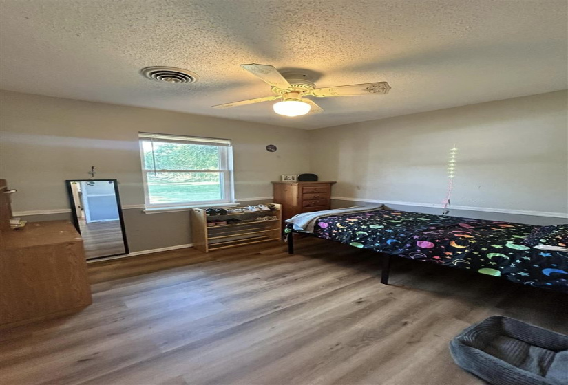 6 Bedrooms Bedrooms, 0 ,3 BathroomsBathrooms,Residential,Single Family,Eaton,1,132709
