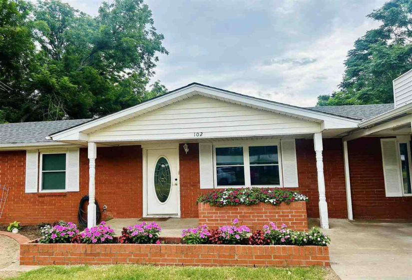 6 Bedrooms Bedrooms, 0 ,3 BathroomsBathrooms,Residential,Single Family,Eaton,1,132709