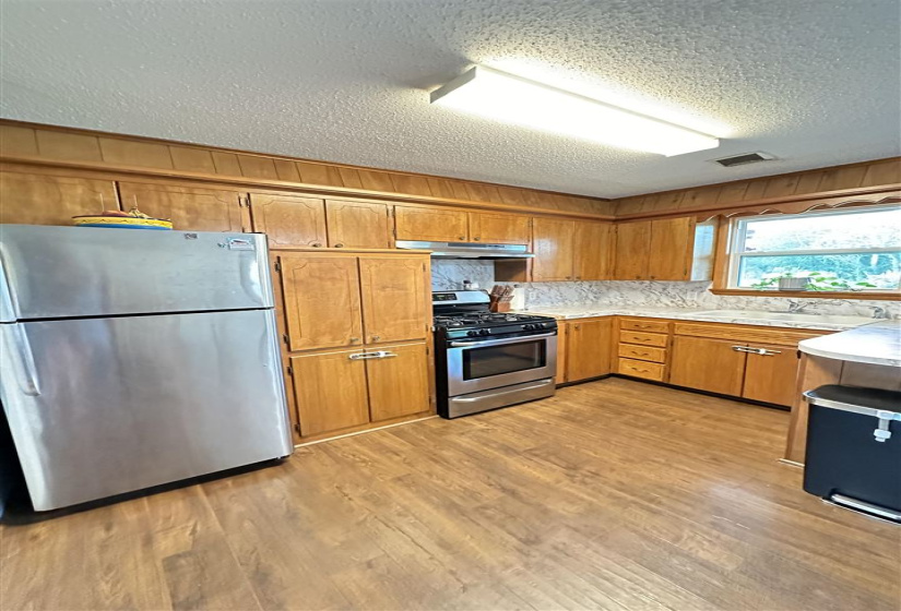 2 Bedrooms Bedrooms, 0 ,1 BathroomBathrooms,Residential,Single Family,Hillcrest,1,132720