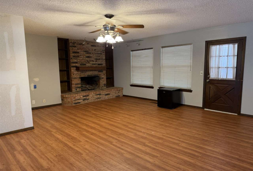 3 Bedrooms Bedrooms, 0 ,2 BathroomsBathrooms,Residential,Single Family,Surrey,1,132721