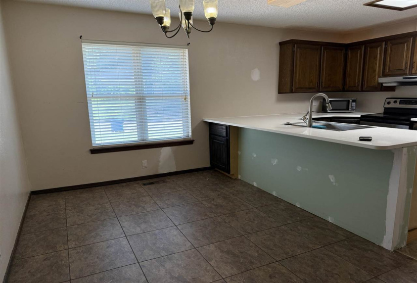 3 Bedrooms Bedrooms, 0 ,2 BathroomsBathrooms,Residential,Single Family,Surrey,1,132721