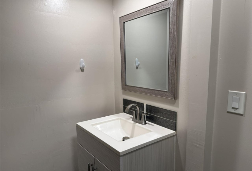 3 Bedrooms Bedrooms, 0 ,2 BathroomsBathrooms,Residential,Single Family,Surrey,1,132721