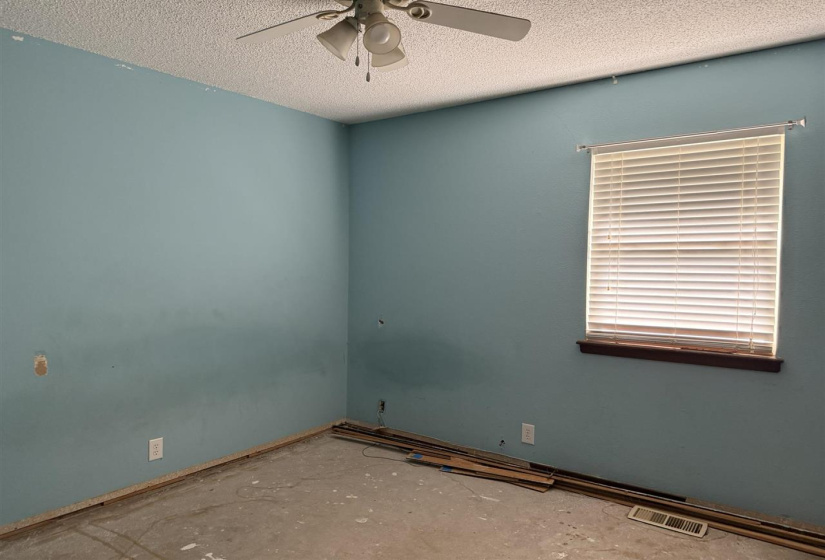 3 Bedrooms Bedrooms, 0 ,2 BathroomsBathrooms,Residential,Single Family,Surrey,1,132721