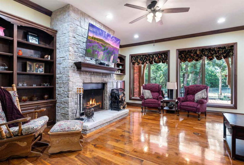 5 Bedrooms Bedrooms, 0 ,4 BathroomsBathrooms,Residential,Single Family,Range,1.5,132722