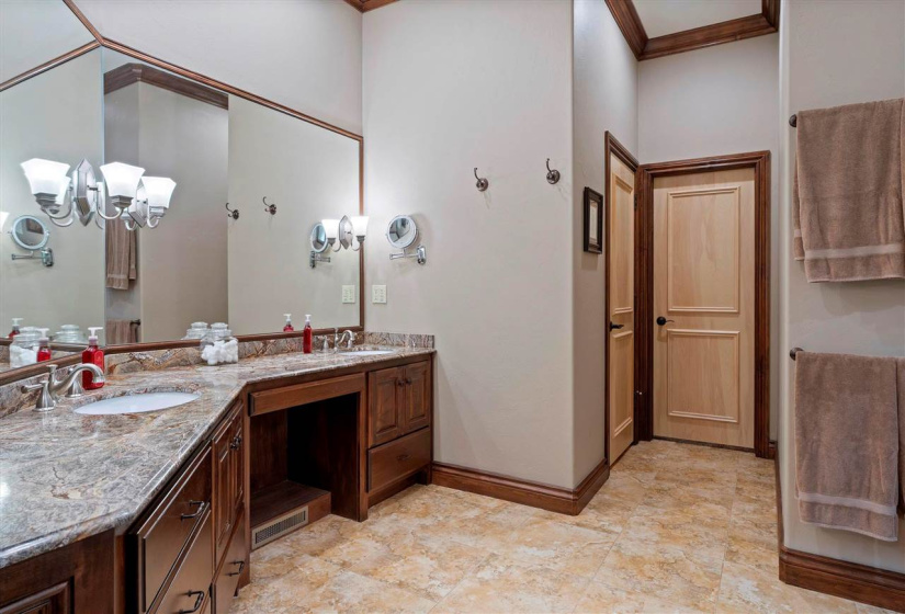 5 Bedrooms Bedrooms, 0 ,4 BathroomsBathrooms,Residential,Single Family,Range,1.5,132722