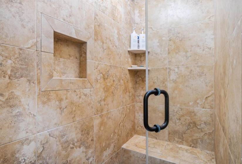 5 Bedrooms Bedrooms, 0 ,4 BathroomsBathrooms,Residential,Single Family,Range,1.5,132722