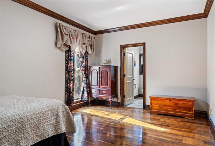 5 Bedrooms Bedrooms, 0 ,4 BathroomsBathrooms,Residential,Single Family,Range,1.5,132722