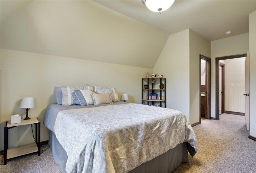 5 Bedrooms Bedrooms, 0 ,4 BathroomsBathrooms,Residential,Single Family,Range,1.5,132722