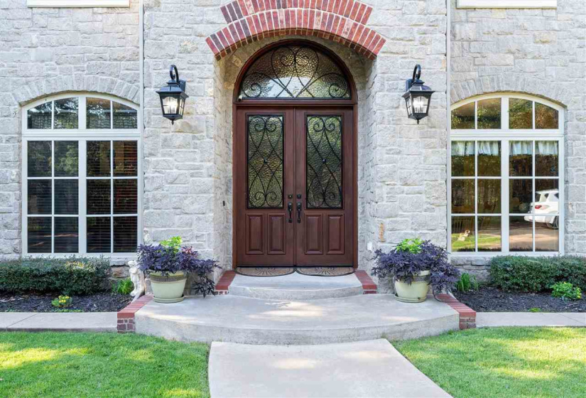 5 Bedrooms Bedrooms, 0 ,4 BathroomsBathrooms,Residential,Single Family,Range,1.5,132722