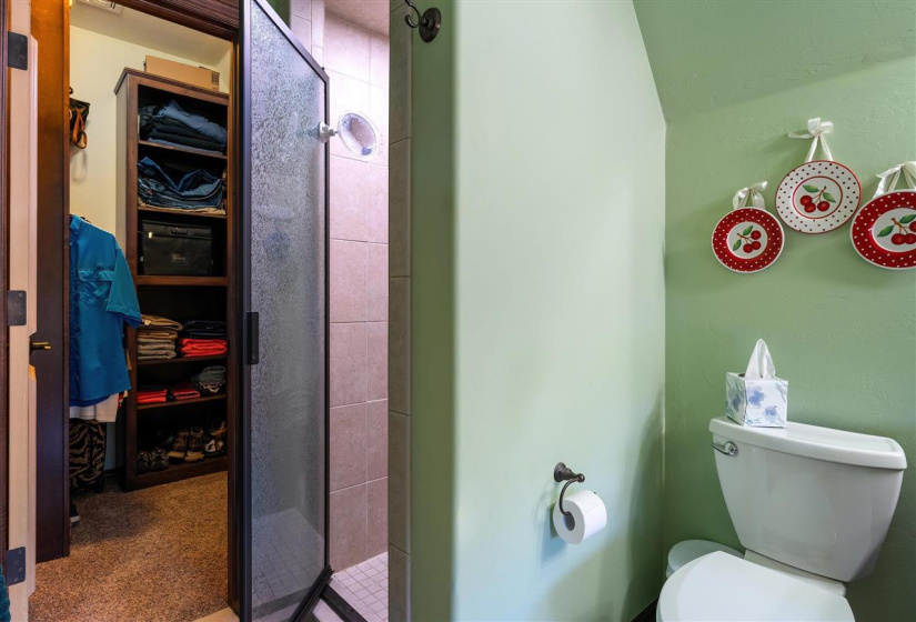 5 Bedrooms Bedrooms, 0 ,4 BathroomsBathrooms,Residential,Single Family,Range,1.5,132722