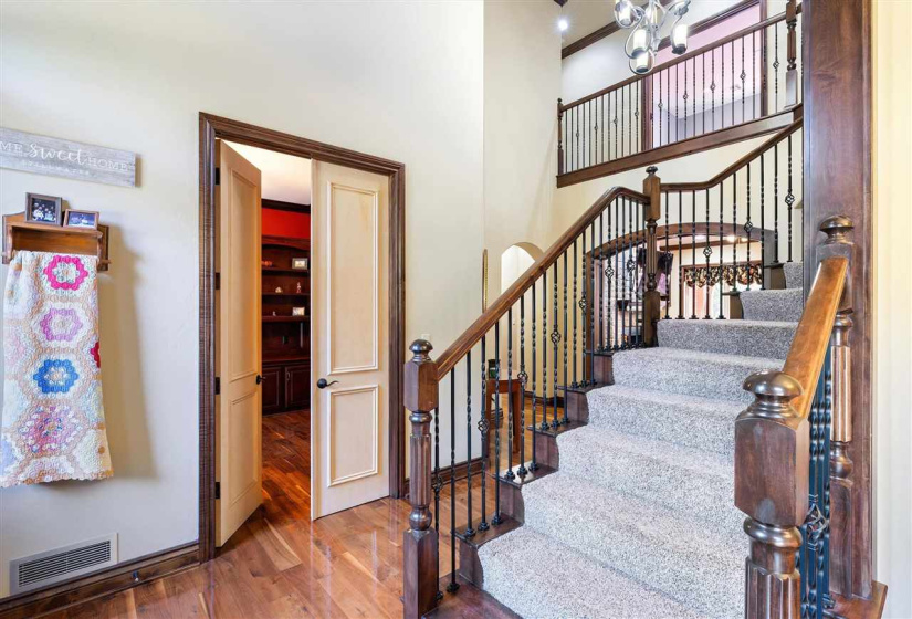 5 Bedrooms Bedrooms, 0 ,4 BathroomsBathrooms,Residential,Single Family,Range,1.5,132722