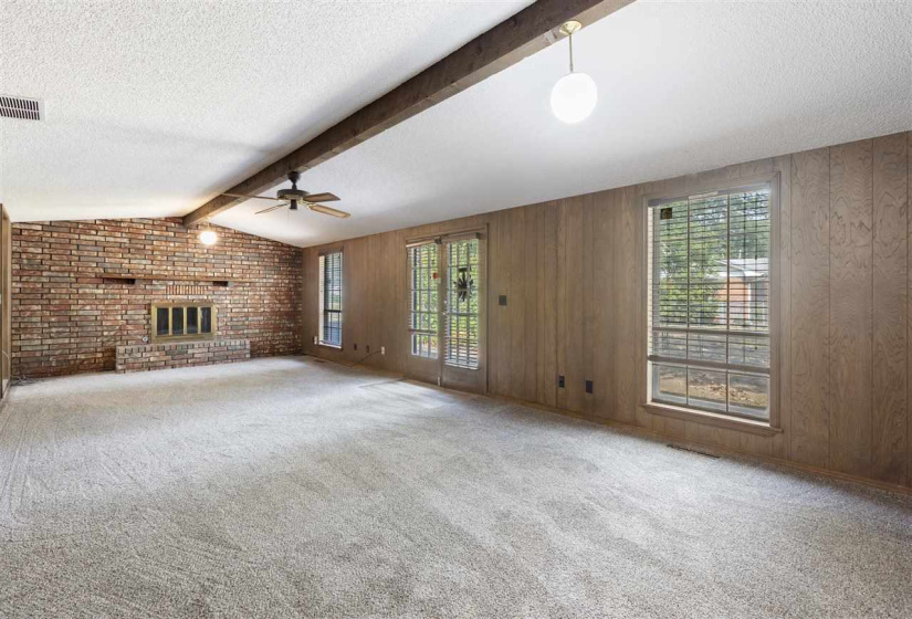3 Bedrooms Bedrooms, 0 ,2 BathroomsBathrooms,Residential,Single Family,Husband,1,132725