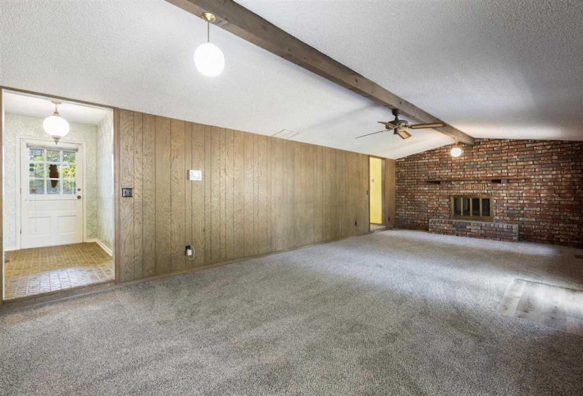 3 Bedrooms Bedrooms, 0 ,2 BathroomsBathrooms,Residential,Single Family,Husband,1,132725