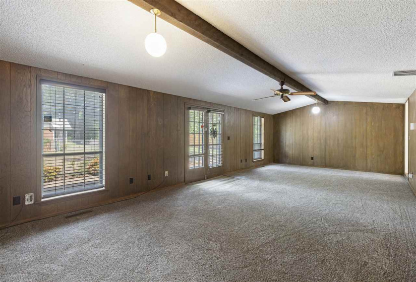 3 Bedrooms Bedrooms, 0 ,2 BathroomsBathrooms,Residential,Single Family,Husband,1,132725