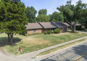 3 Bedrooms Bedrooms, 0 ,2 BathroomsBathrooms,Residential,Single Family,Husband,1,132725