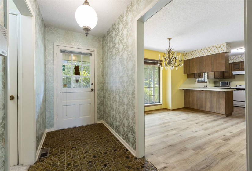 3 Bedrooms Bedrooms, 0 ,2 BathroomsBathrooms,Residential,Single Family,Husband,1,132725