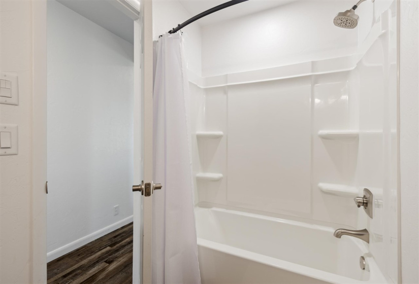 3 Bedrooms Bedrooms, 0 ,2 BathroomsBathrooms,Residential,Single Family,Frontier,1,132727