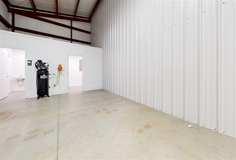 0 , 0 ,11 BathroomsBathrooms,Commercial/industrial,Industrial,Park,1,130717