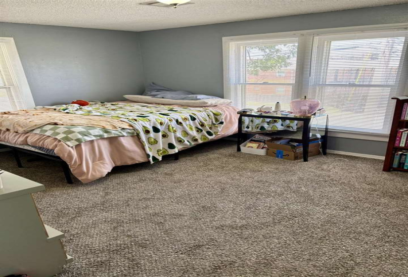 0 , 0 ,6 BathroomsBathrooms,Multi-family,Apartments,West,2,132738
