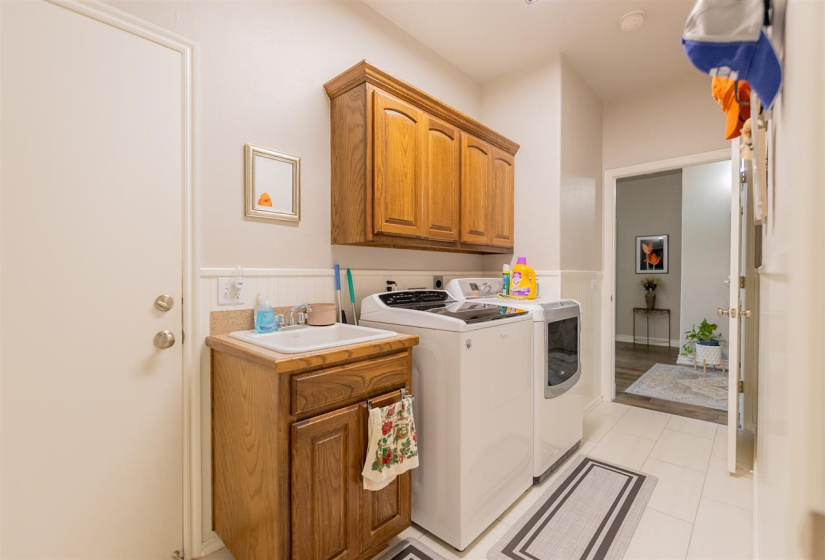 3 Bedrooms Bedrooms, 0 ,2 BathroomsBathrooms,Residential,Single Family,Amethyst,1,132728