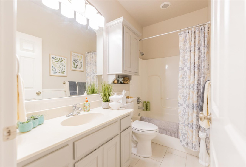 3 Bedrooms Bedrooms, 0 ,2 BathroomsBathrooms,Residential,Single Family,Amethyst,1,132728