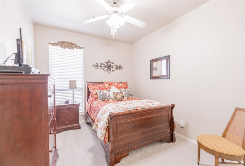 3 Bedrooms Bedrooms, 0 ,2 BathroomsBathrooms,Residential,Single Family,Amethyst,1,132728