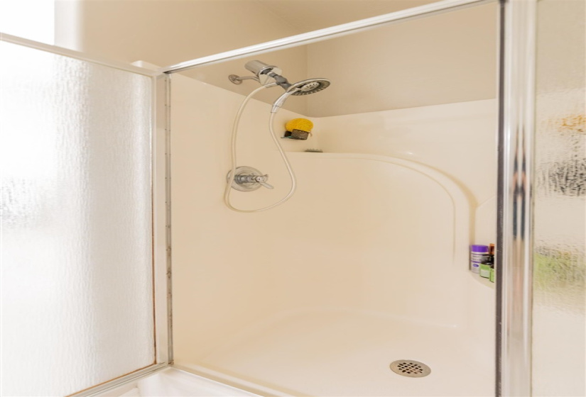 3 Bedrooms Bedrooms, 0 ,2 BathroomsBathrooms,Residential,Single Family,Amethyst,1,132728