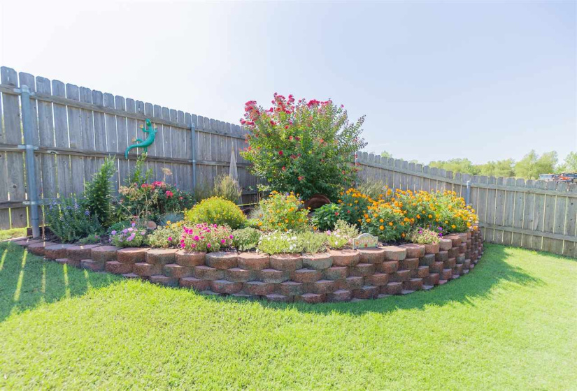 3 Bedrooms Bedrooms, 0 ,2 BathroomsBathrooms,Residential,Single Family,Amethyst,1,132728