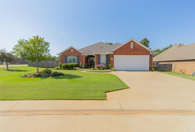 3 Bedrooms Bedrooms, 0 ,2 BathroomsBathrooms,Residential,Single Family,Amethyst,1,132728