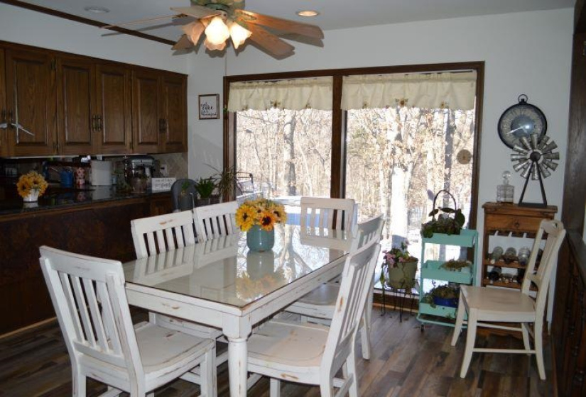 4 Bedrooms Bedrooms, 0 ,5 BathroomsBathrooms,Residential,Single Family,Country Club,1.5,132729