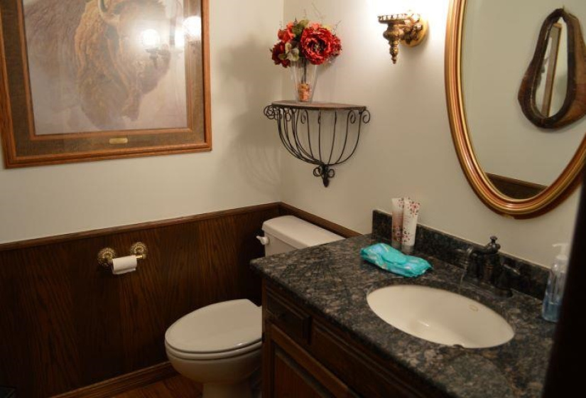 4 Bedrooms Bedrooms, 0 ,5 BathroomsBathrooms,Residential,Single Family,Country Club,1.5,132729