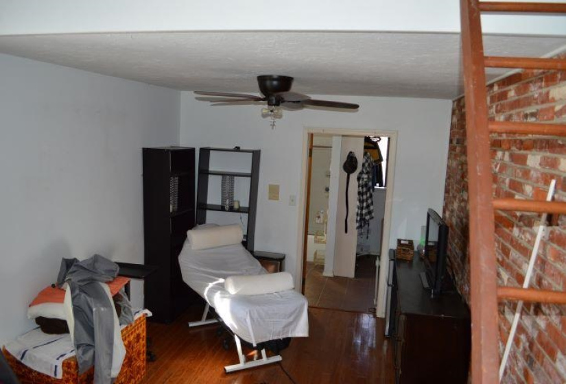 4 Bedrooms Bedrooms, 0 ,5 BathroomsBathrooms,Residential,Single Family,Country Club,1.5,132729