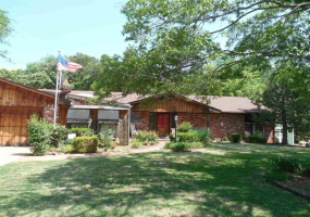 4 Bedrooms Bedrooms, 0 ,5 BathroomsBathrooms,Residential,Single Family,Country Club,1.5,132729