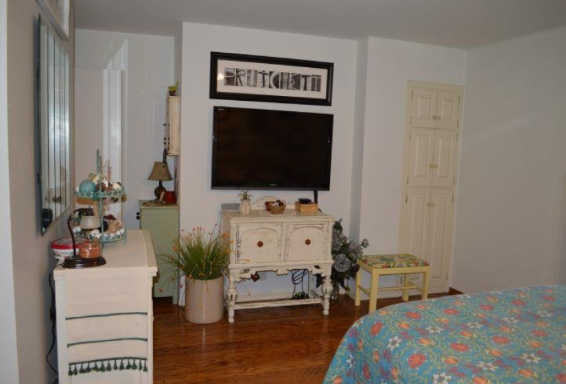 4 Bedrooms Bedrooms, 0 ,5 BathroomsBathrooms,Residential,Single Family,Country Club,1.5,132729