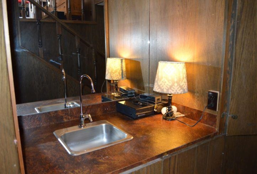 4 Bedrooms Bedrooms, 0 ,5 BathroomsBathrooms,Residential,Single Family,Country Club,1.5,132729