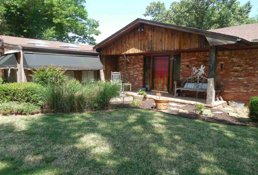 4 Bedrooms Bedrooms, 0 ,5 BathroomsBathrooms,Residential,Single Family,Country Club,1.5,132729