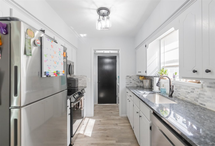 3 Bedrooms Bedrooms, 0 ,1 BathroomBathrooms,Residential,Single Family,Ridgecrest,1,132732