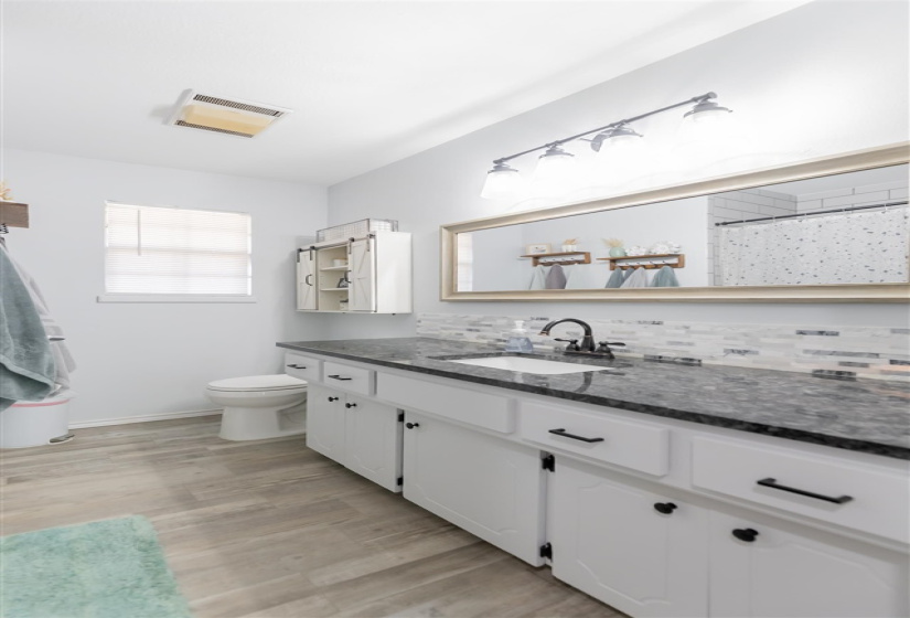 3 Bedrooms Bedrooms, 0 ,1 BathroomBathrooms,Residential,Single Family,Ridgecrest,1,132732