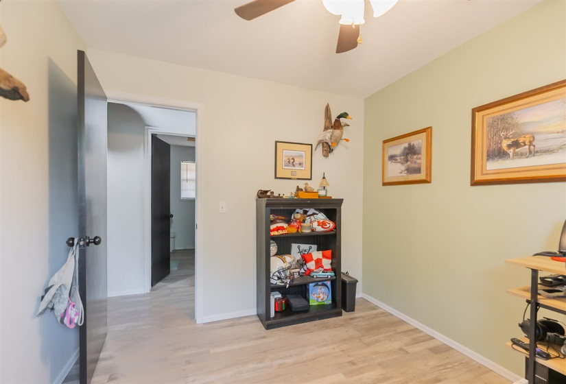 3 Bedrooms Bedrooms, 0 ,1 BathroomBathrooms,Residential,Single Family,Ridgecrest,1,132732