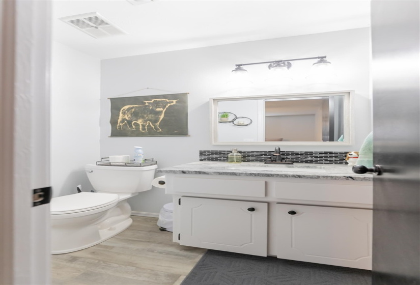 3 Bedrooms Bedrooms, 0 ,1 BathroomBathrooms,Residential,Single Family,Ridgecrest,1,132732